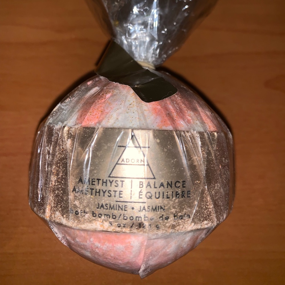 Jasmine bath bomb
